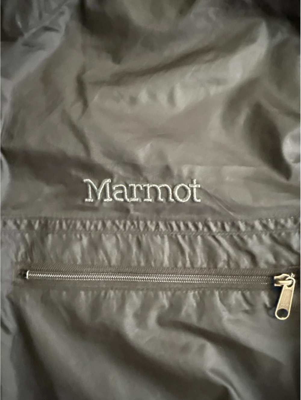 Marmot Men's Lightweight Black Hooded Windbreaker Jacket Medium